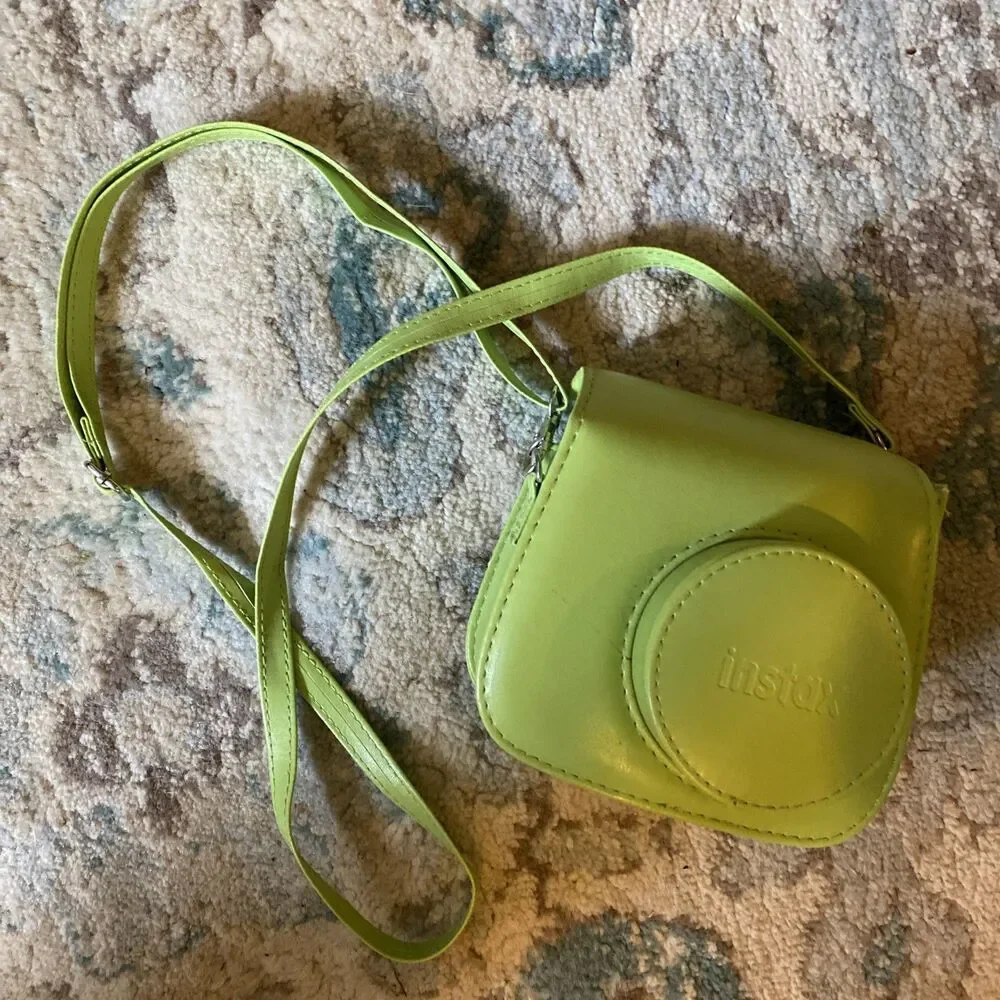 Case And Camera Instax Mini 11 Doesnt Have Photo Sheets In It